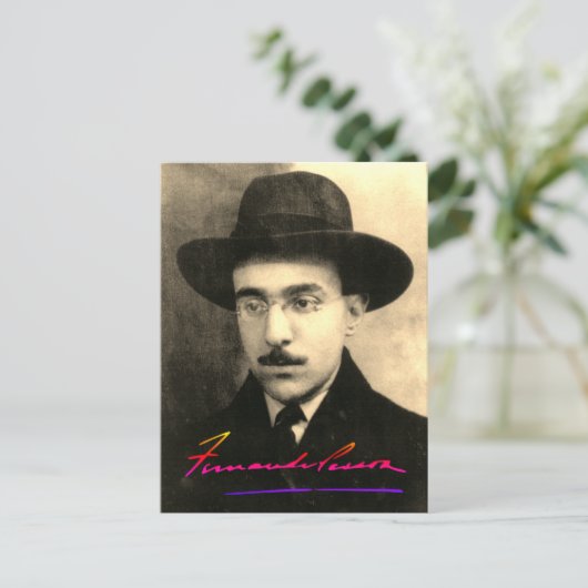 Portrait und Unterschrift von Fernando Pessoa Postkarte (Stehend Vorderseite)