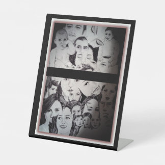 Portrait verschiedener Berühmtheiten Sockelschild