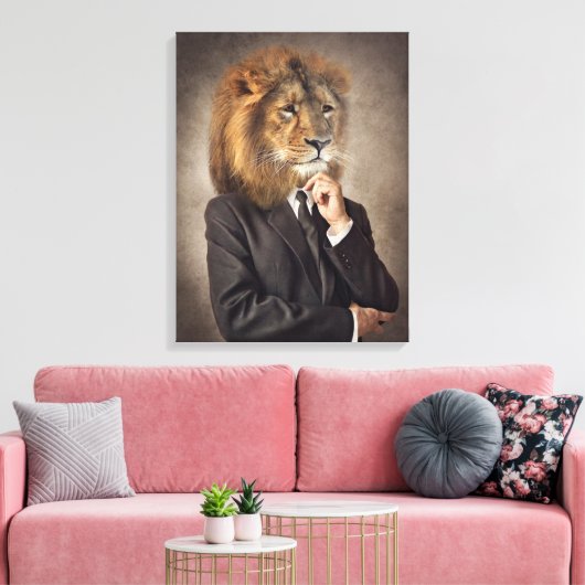 Portrait von A Lion Leinwanddruck (Insitu (Wohnzimmer))