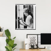 Portrait von Helen Keller Berühren einer Statue Poster (Heimbüro)