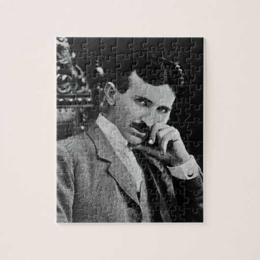 Portrait von Nikola Tesla Puzzle (Vertikal)