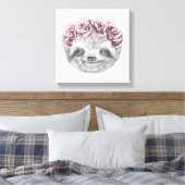 Portrait von Sloth | Blumenkopfkranz Leinwanddruck (Insitu (Schlafzimmer))
