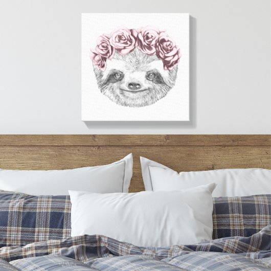 Portrait von Sloth | Blumenkopfkranz Leinwanddruck (Insitu (Schlafzimmer))