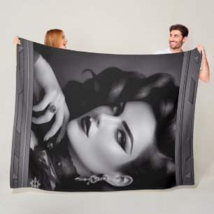 Portrait von Spy Kalina Schäfer von Xzendor7 Fleecedecke