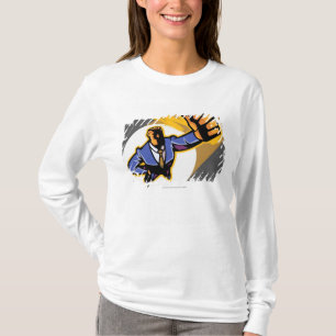 Porträt des jungen Mannes Daumen zeigend T-Shirt