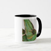 Porträt des mutig farbigen Jemenchamäleons Tasse (VorderseiteRechts)