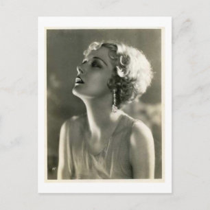 Porträt einer Dame im Vintage-Stil Postkarte