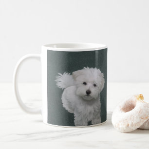 Porträt eines kleinen weißen Hundes Kaffeetasse