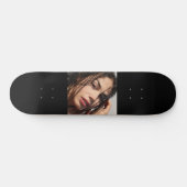 Porträt eines schönen jungen Modells Skateboard (Horizontal)