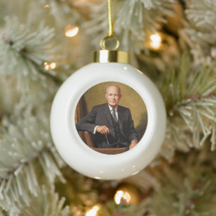 Porträt von Präsident Dwight Eisenhower im Weißen Keramik Kugel-Ornament