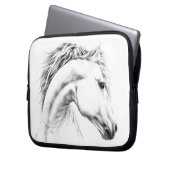 Porträtstift zeichnend Reitkunst Laptopschutzhülle (Vorderseite Links)