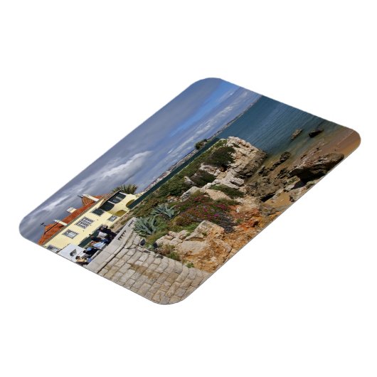 Portugal, Cascais. Praia da Rainha, ein Strand in Magnet (Linke Seite)