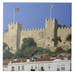 Portugal, Lissabon. Castelo de Sao Jorge. Fliese