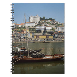 Portugal, Porto, Boot mit Weinfässern Notizblock