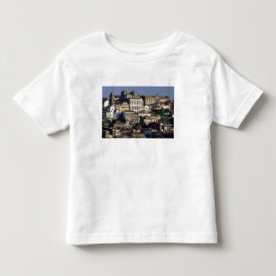 Portugal, Porto (Porto). Historische Häuser und Kleinkind T-shirt