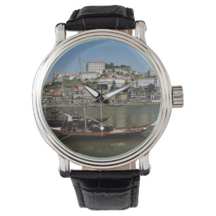 Portugal, Porto, Schiff mit Weinfässern Armbanduhr