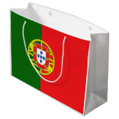 Portugese Flagge Große Geschenktüte (Rückseite Schrägansicht)