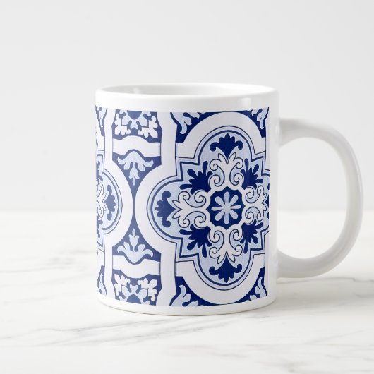 Portugiesisch-blaue Fliese Jumbo-Tasse (Rechts)