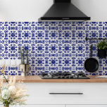 Portugiesisch Mittelmeer Marine Blue White Azulejo Fliese<br><div class="desc">Sie möchten Ihrer Wohngestaltung eine Touch Vintagen Charmes hinzufügen? Schauen Sie sich nur unsere atemberaubenden Azulejo portugiesischen mediterranen Muster Keramik Fliesen! Diese Kacheln mit einem schönen marineblauen Design auf einem knusprigen, weißen Hintergrund sind die perfekte Ergänzung zu jedem frischen und am Meer inspirierten Innendesign. Ob Sie nun einen stilvollen Backsplash...</div>