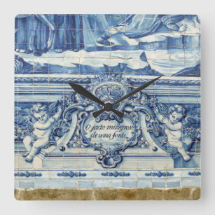 Portugiesische blau-weiße Wandfliesen mit Engeln Quadratische Wanduhr