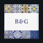 Portugiesische Fliesen-Gastgeschenk Hochzeit Magnet<br><div class="desc">Ein modernes und dennoch rustikales portugiesisches Fliesen Muster Hochzeitsdesign. Ein buntes mediterranes Design, das verschiedene Vintage Fliesendesigns verwendet, um ein elegantes Hochzeitsdesign im Sommer zu schaffen. Ein charmantes portugiesisches, italienisches und spanisches mediterranes Fliesendesign mit klassischer Schriftzeichen. Ein eleganter portugiesischer Hochzeitsmagnet mit Modedesign und modernen Elementen. Auch die passenden Hochzeitseinladungen und...</div>