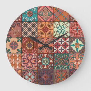 Portugiesische Fliesen: Talavera-Stil Azulejo. Große Wanduhr