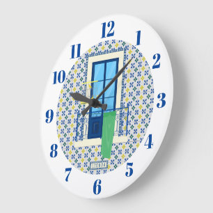 Portugiesische Fliesen und Fensterbalkon mit Vogel Große Wanduhr