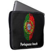 Portugiesische Touchfingerabdruckflagge Laptopschutzhülle (Vorne Rechts)