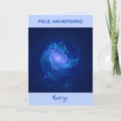 Portugiesischer Text Spiralgalaxie blau Geburtstag Karte (Vorderseite)