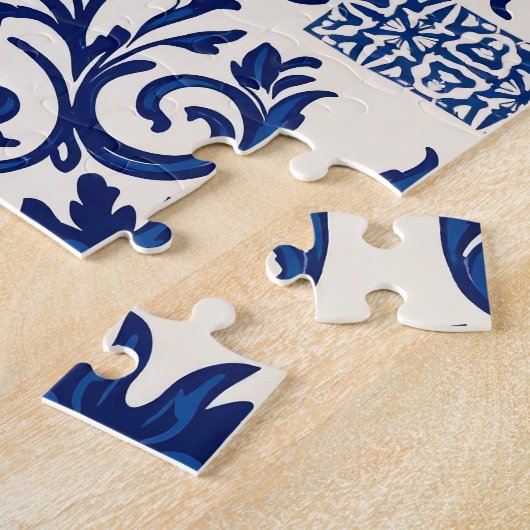 Portuguese Azulejo Peacock Puzzle – Blue & White T (Seite)