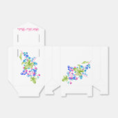 Porzellanberries auf einer Gefälligkeitsbox Geschenkschachtel (Ungefaltet)