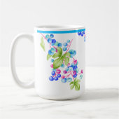 Porzellanberries auf einer klassischen Tasse (Links)