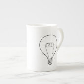 Porzellantasse mit Glühbirne (Vorderseite Rechts)