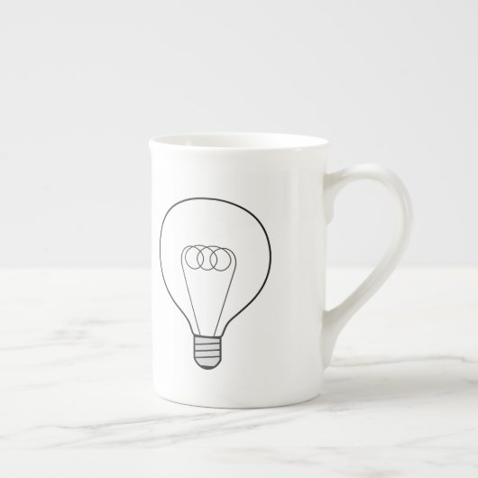 Porzellantasse mit Glühbirne (Rechts)