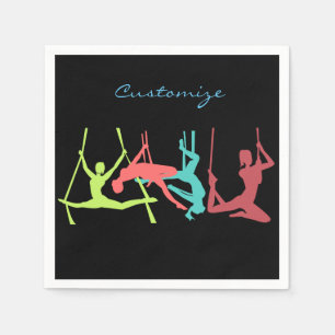 Posen der Fitness Serviette