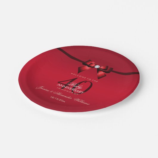 Posh Gem Bow & Ribbon 40. Hochzeitsfeier Pappteller (Schrägansicht)