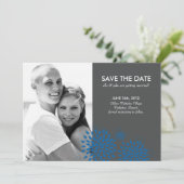 Posh Petals | Himmelblau | Save The Date Einladung (Stehend Vorderseite)