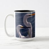 Posing Egrets Zweifarbige Tasse (Links)