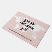 Positiv, dass Sie nicht allein Mädchen Motivation Fußmatte (Schrägansicht)