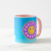 Positive Energie Tasse rosa Griff und Happy Face (VorderseiteRechts)