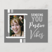 Positive Vibes Ermutigung hinzufügen Foto grau wei Postkarte (Vorderseite)