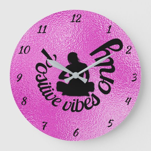 Positive Vibes Nur Zen Yoga Meditation Lila Große Wanduhr (Vorderseite)