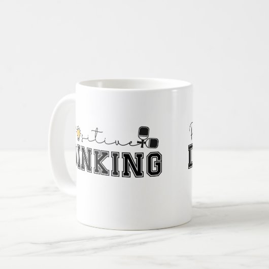 Positives Dinking Funny Pickleball Sprichwort Kaffeetasse (Vorderseite Links)