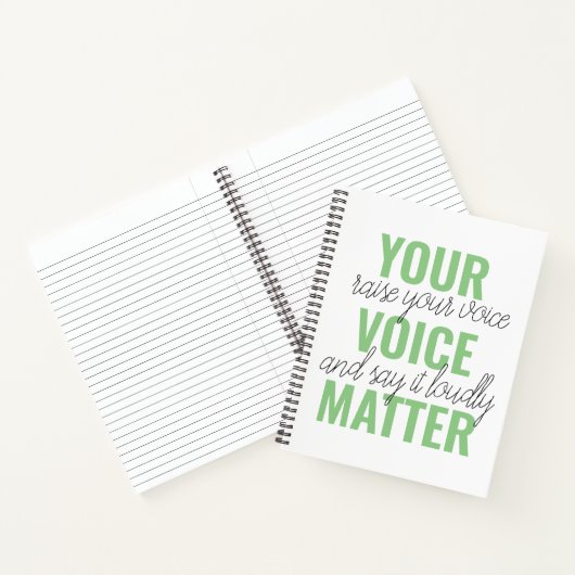 Positives Grün Ihre Stimme Matter Motivation Zitat Notizblock (Innenseite)