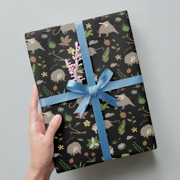 Possummen auf einem Berry-Feld in Schwarz Geschenkpapier