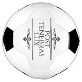 Post Tenebras Lux Fußball (Gedreht)