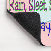 Postarbeitskraft-Regen-Hagelkörner-Schnee ", der Mousepad (Ecke)