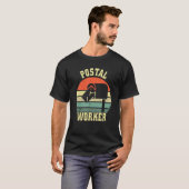 Postbefördererin Lady Retro Design Mailm T-Shirt (Vorne ganz)