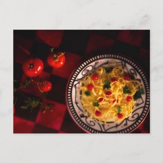 POSTCARD PASTA DISH MIT TOMATEN POSTKARTE (Vorderseite)