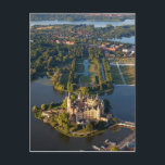 Postcard Schwerin Castle (Insel), Deutschland Postkarte<br><div class="desc">Schicken Sie Ihren Lieben eine unvergessliche Postkarte! Envoyez à vos proches une carte postale unvergesslich! Foto Credits: http://en.wikipedia.org/wiki/File:Schwerin_Castle_Aerial_View_Island_Luftbild_Schweriner_Schloss_Insel_See.jpg</div>